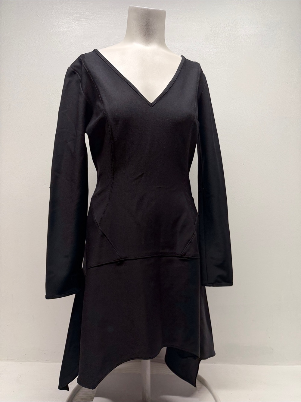 Veronica Beard Dress Structured V Neck Long Sleeve Asymmetrical Stretch Black 6